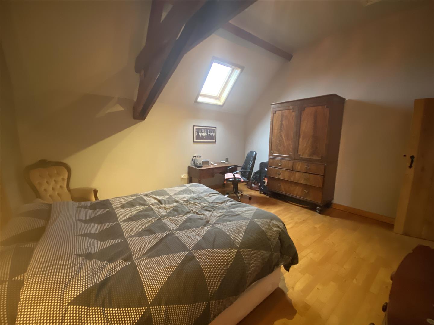 ANOTHER ROOM ASPECT
